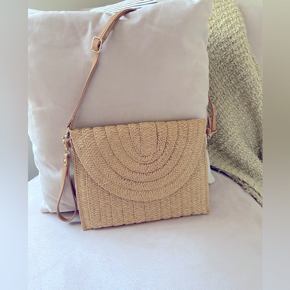 Flap Straw Bag (Spring Sale Pick!) - Picture 5 of 11